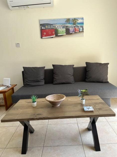 The Holiday Flat, Gateway To Desired Experiences Peyia Dış mekan fotoğraf