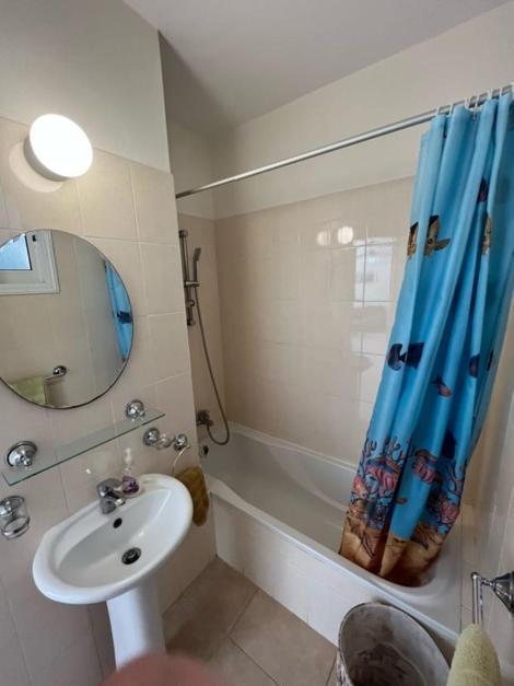 The Holiday Flat, Gateway To Desired Experiences Peyia Dış mekan fotoğraf