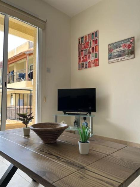 The Holiday Flat, Gateway To Desired Experiences Peyia Dış mekan fotoğraf